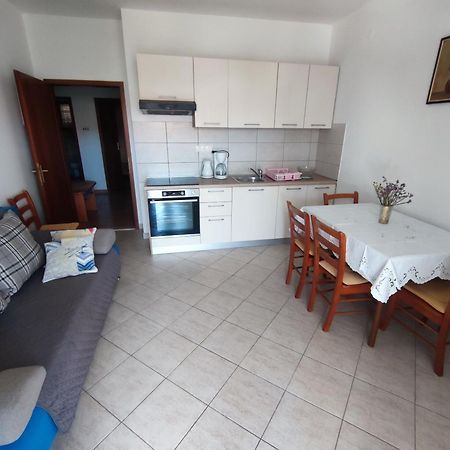 Apartment Vinka โตรกีร์ ภายนอก รูปภาพ