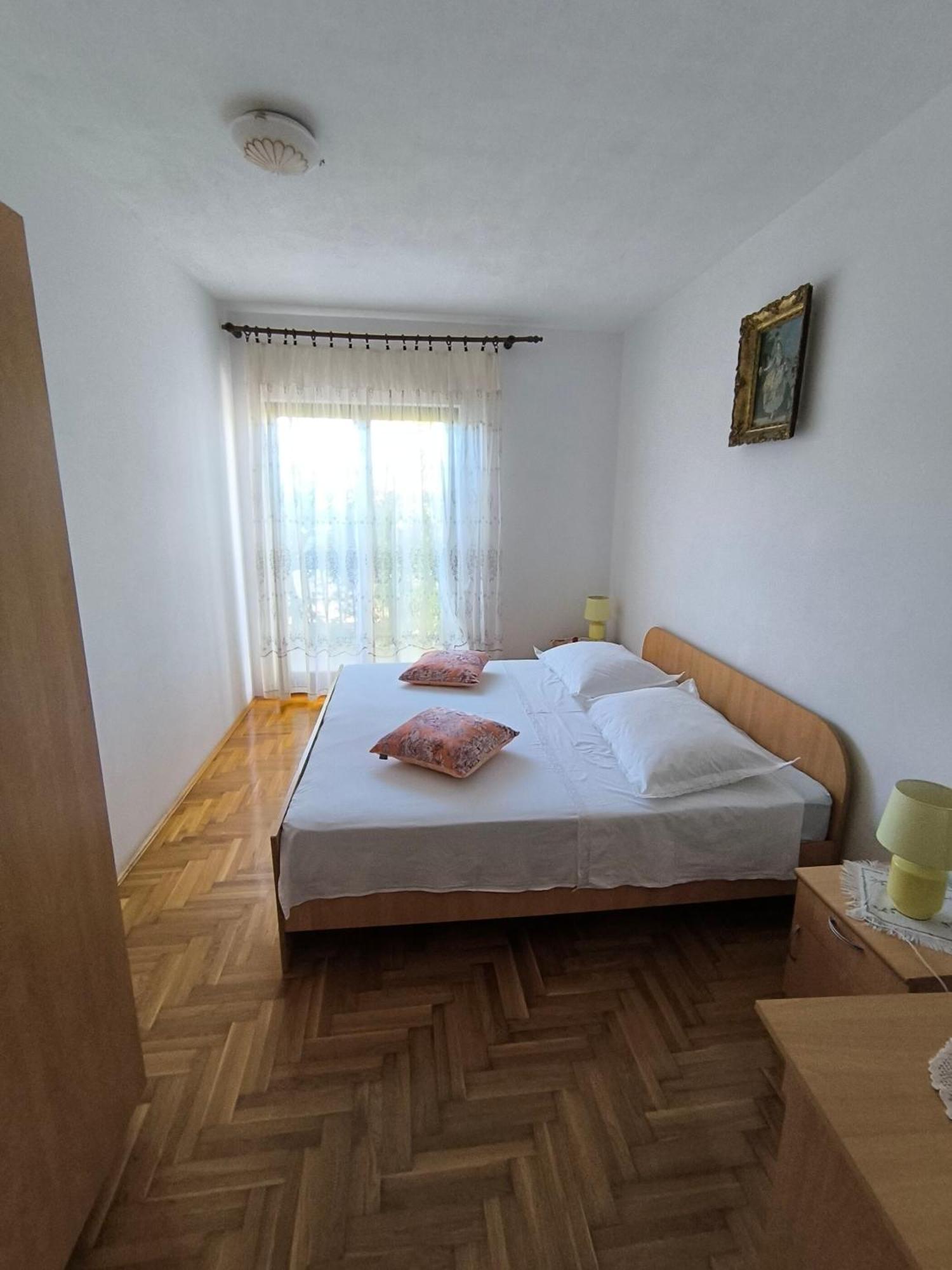 Apartment Vinka โตรกีร์ ภายนอก รูปภาพ