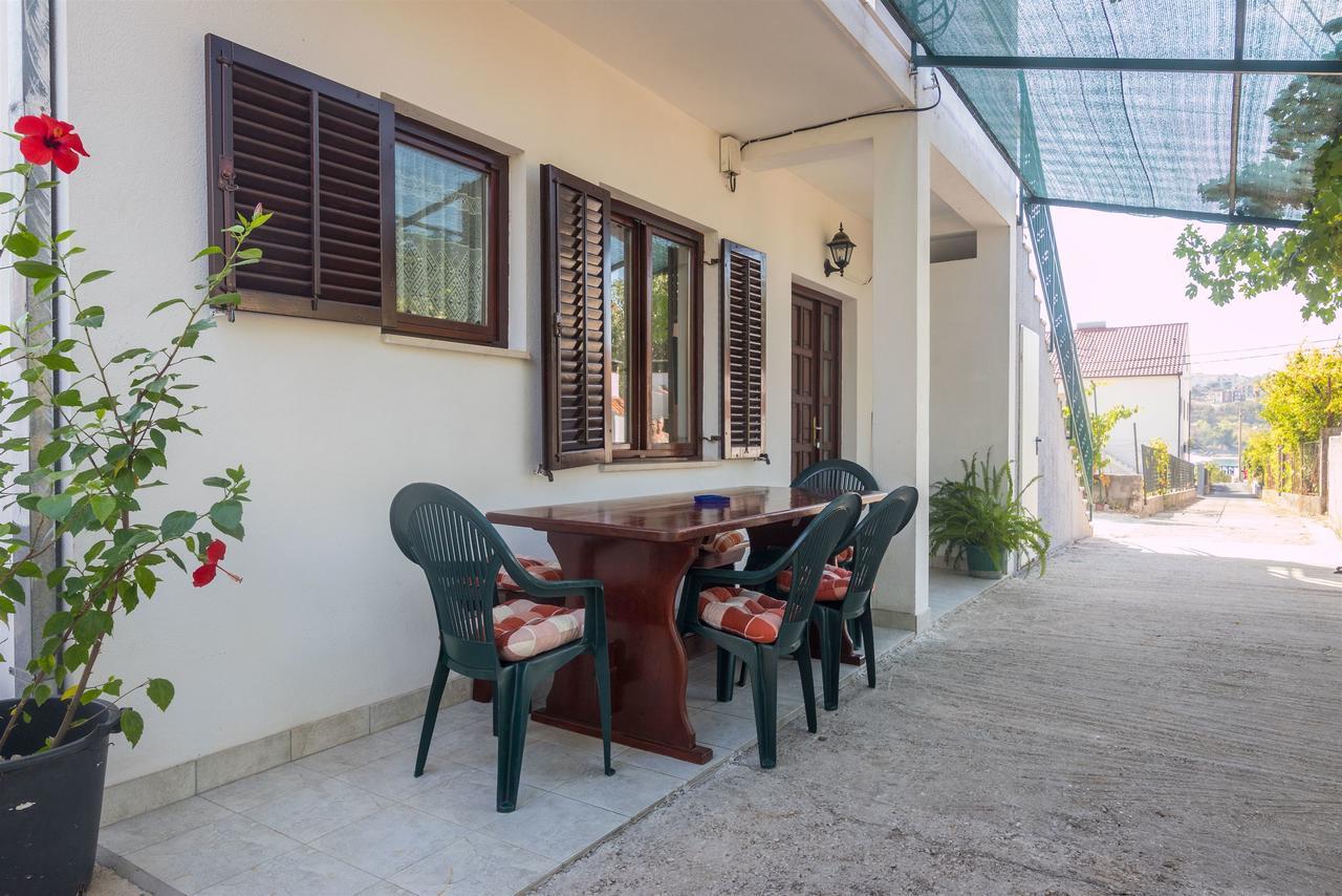 Apartment Vinka โตรกีร์ ภายนอก รูปภาพ